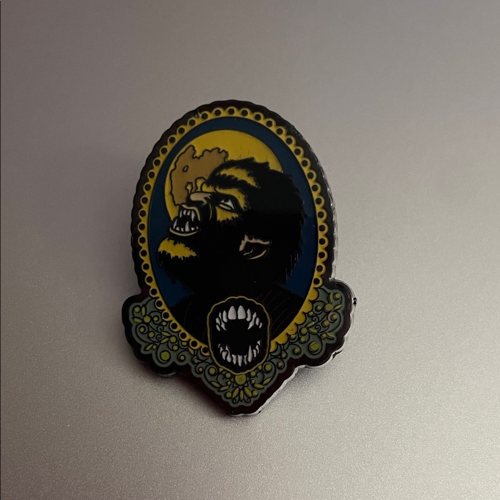 Loungefly Universal Monsters THE WOLFMAN Blind Box Pin